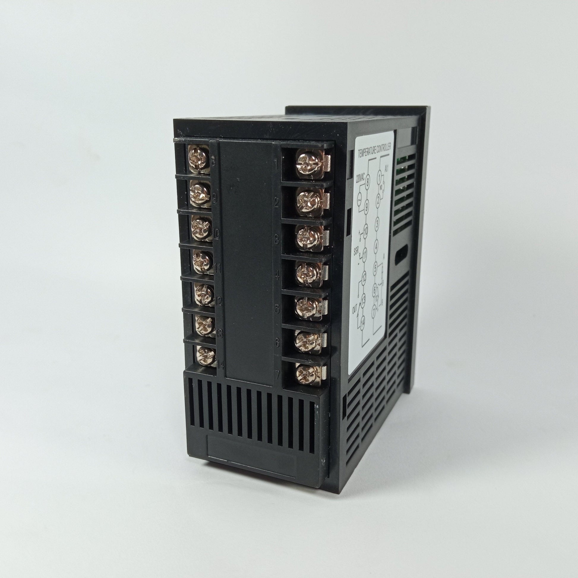 Digital LED Temperature Controller 220VAC in Pakistan - industryparts.pk