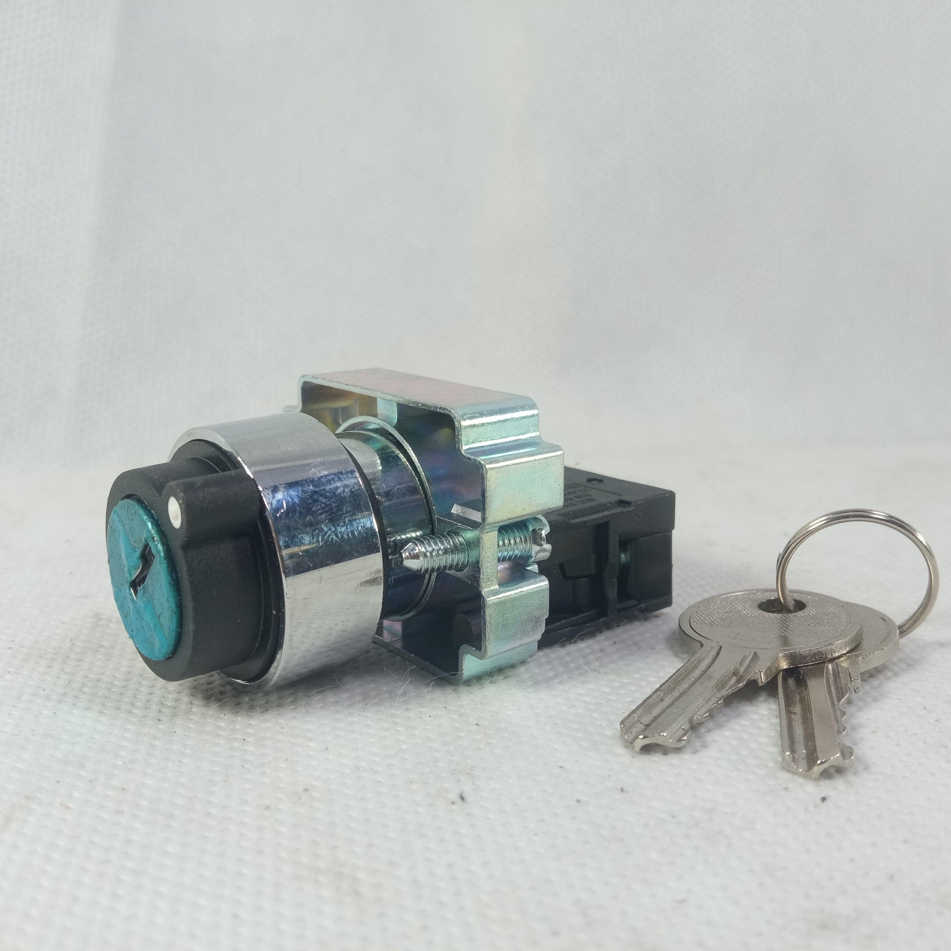 XB2-BG21 2 Position Selector Key Switch 1 no 22mm in Pakistan - industryparts.pk