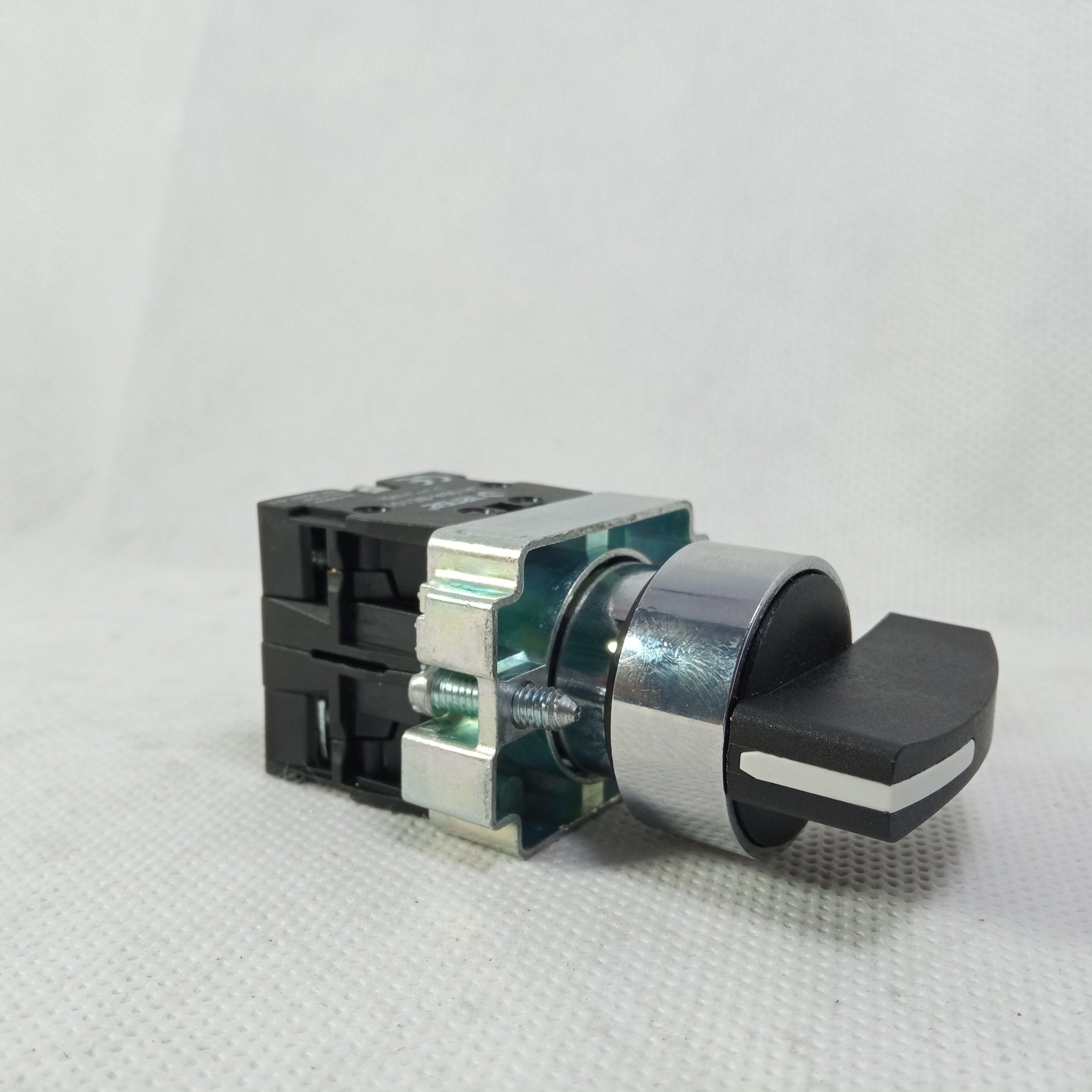 XB2-BJ33 Long Handle 22mm 3 Position Selector Switch in Pakistan - industryparts.pk