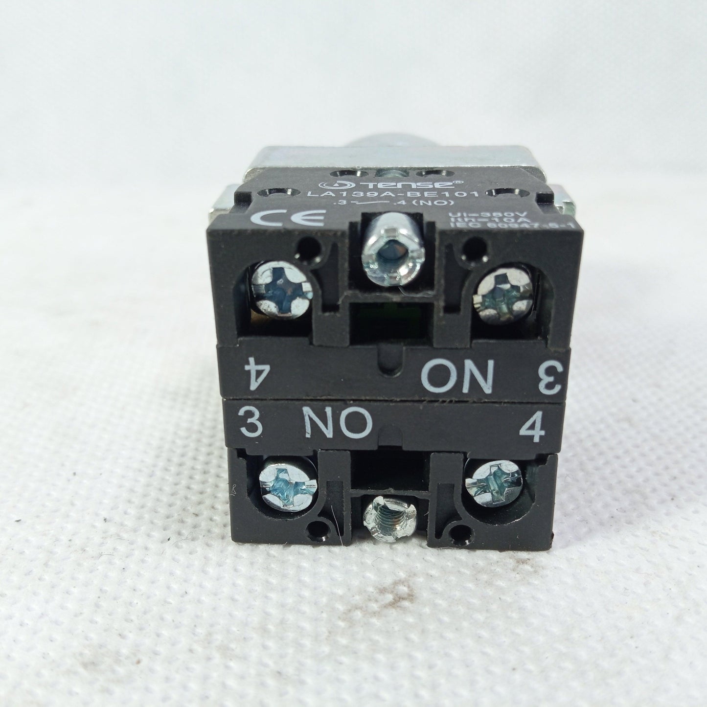 XB2-BJ33 Long Handle 22mm 3 Position Selector Switch in Pakistan - industryparts.pk