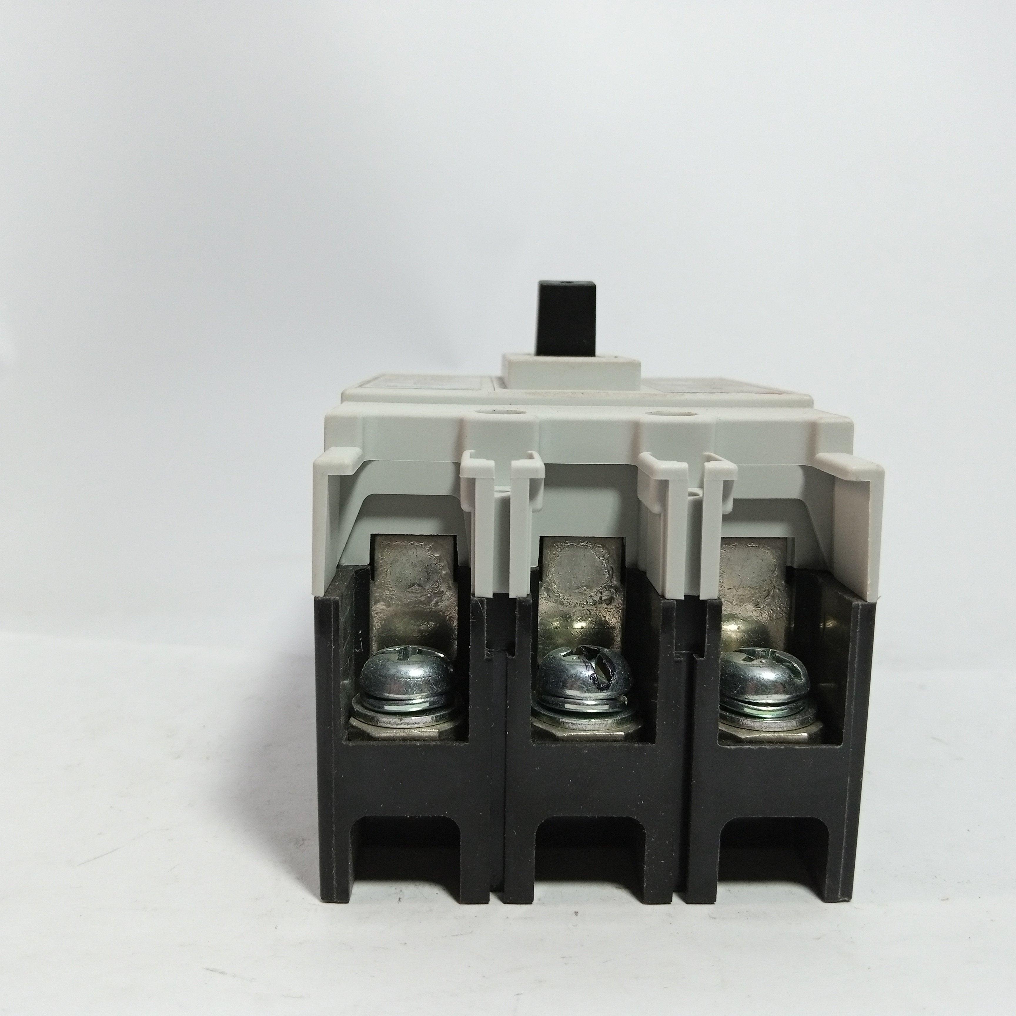 AC circuit breaker TO Series E type, 400V up to 15kA in Pakistan - industryparts.pk