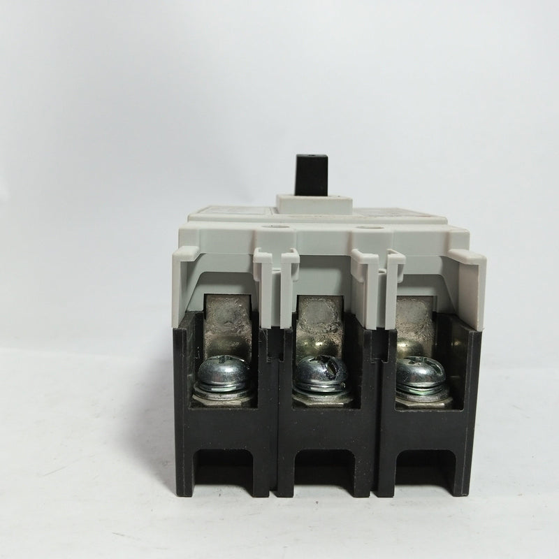 AC circuit breaker TO Series E type, 400V up to 15kA in Pakistan - industryparts.pk