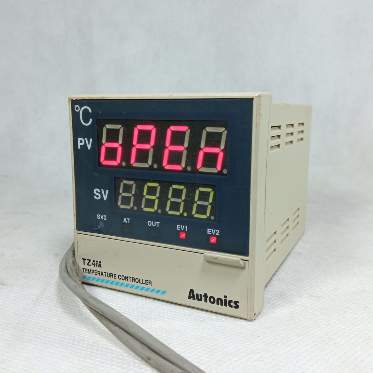 AUTONICS Temperature Controller Digital TZ4M in Pakistan - industryparts.pk
