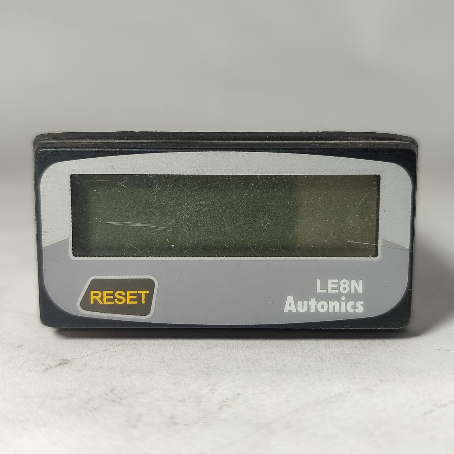 Autonics LE8N-BF DIGITAL HOUR METER in Pakistan