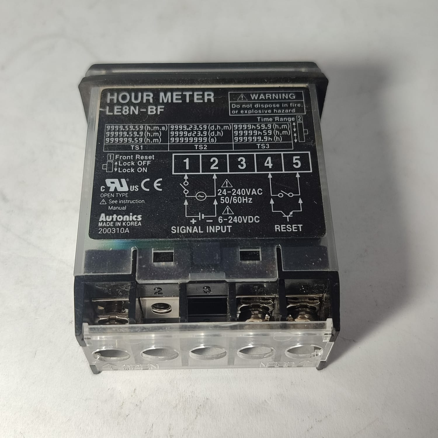 Autonics LE8N-BF DIGITAL HOUR METER in Pakistan