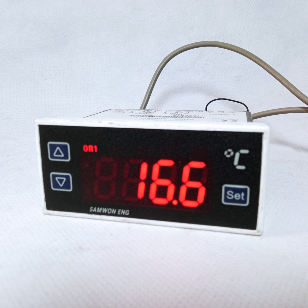 SAMWON ENG SU-105K Temperature Controller Lotted in Pakistan - industryparts.pk