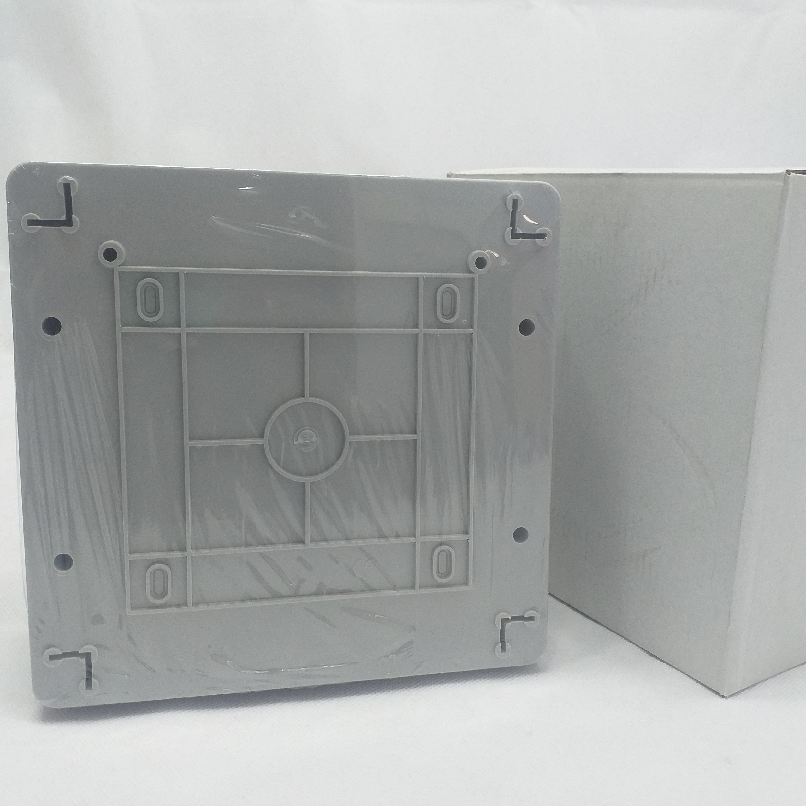 HA 8 Way Waterproof Distribution Box Breaker Box in Pakistan - industryparts.pk