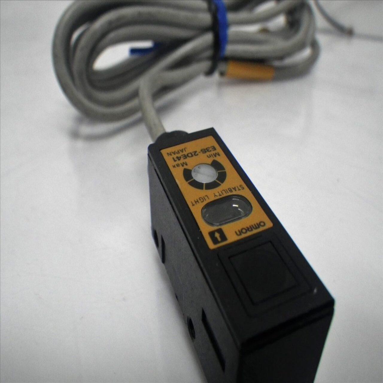 OMRON PHOTOELECTRIC STABILITY LIGHT 24VDC E3S-2DE41 - industryparts.pk