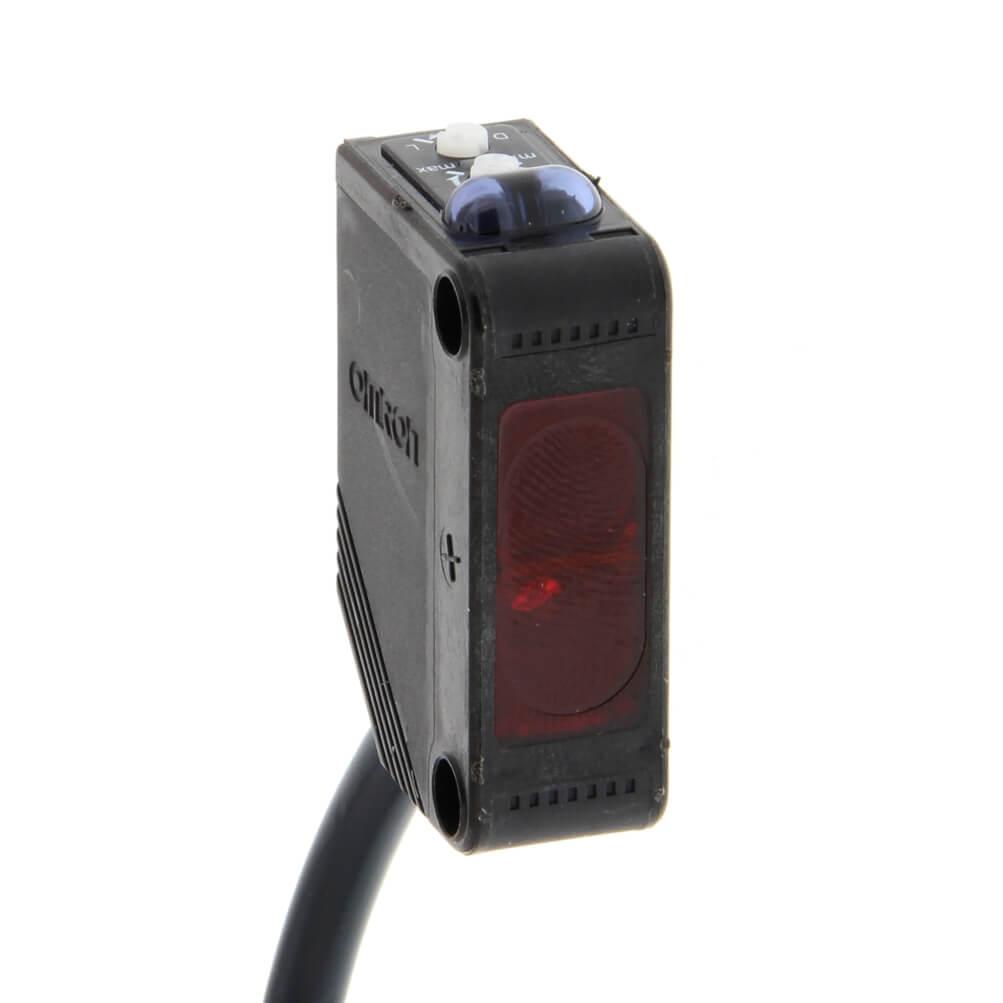 OMRON E3Z-D61 2M Photoelectric Switch - industryparts.pk