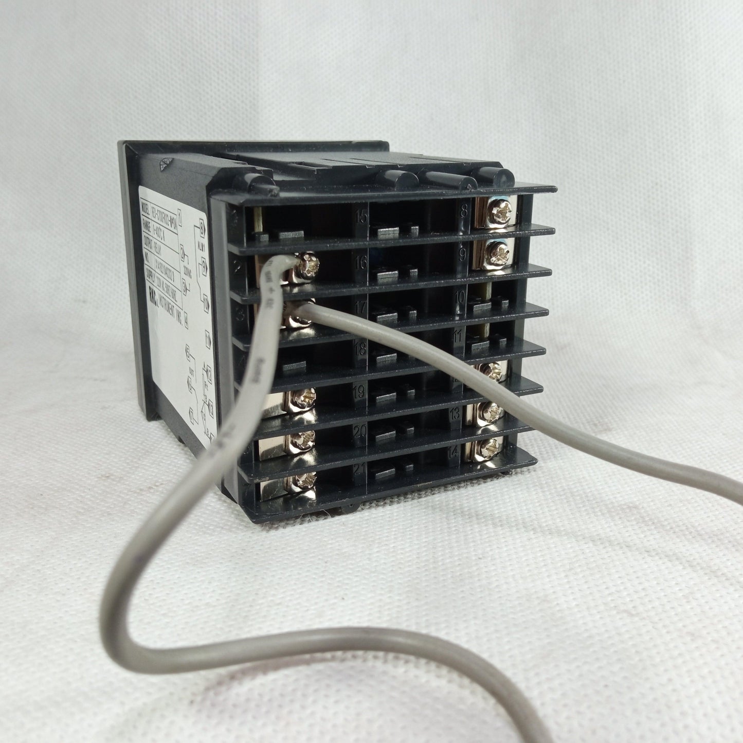 AC 220V Oven Temperature Controller RKC REX-C700 in Pakistan - industryparts.pk