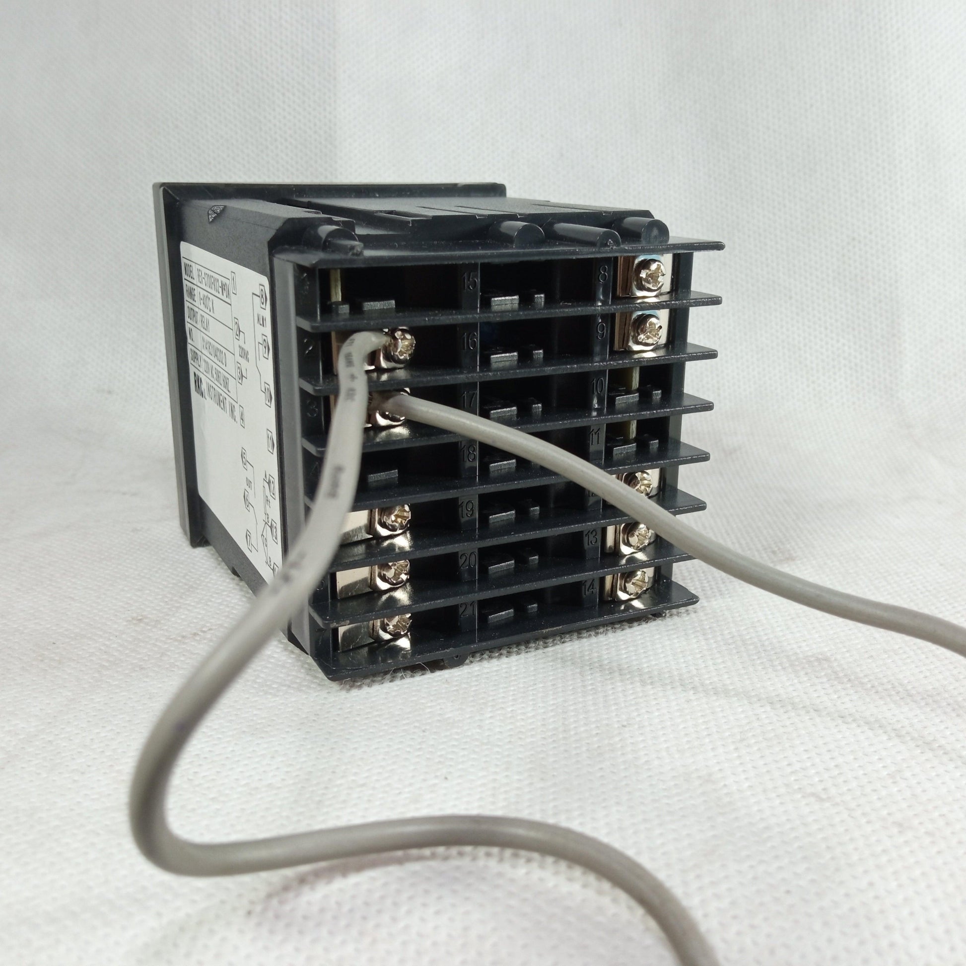 AC 220V Oven Temperature Controller RKC REX-C700 in Pakistan - industryparts.pk
