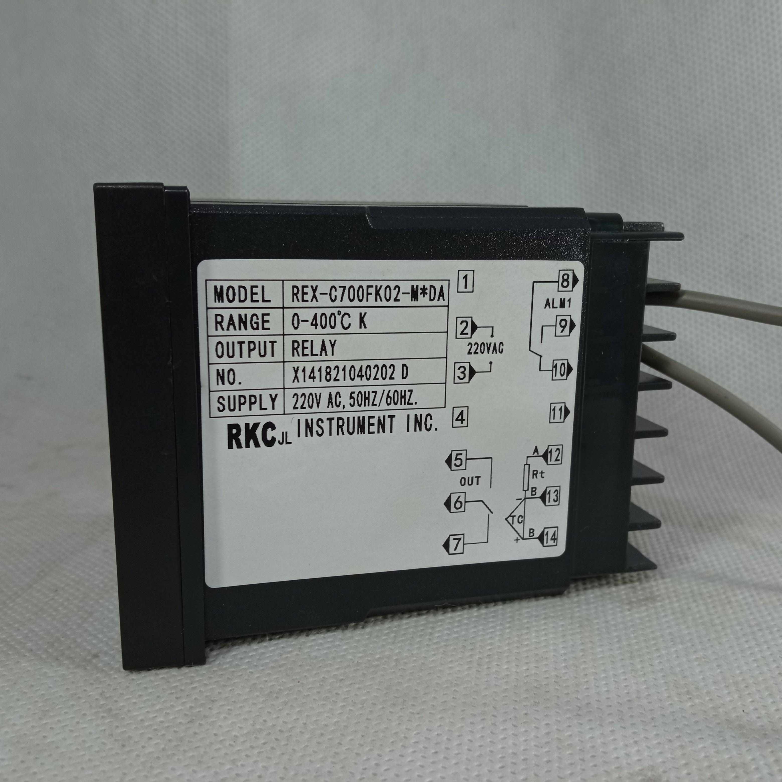 AC 220V Oven Temperature Controller RKC REX-C700 in Pakistan - industryparts.pk