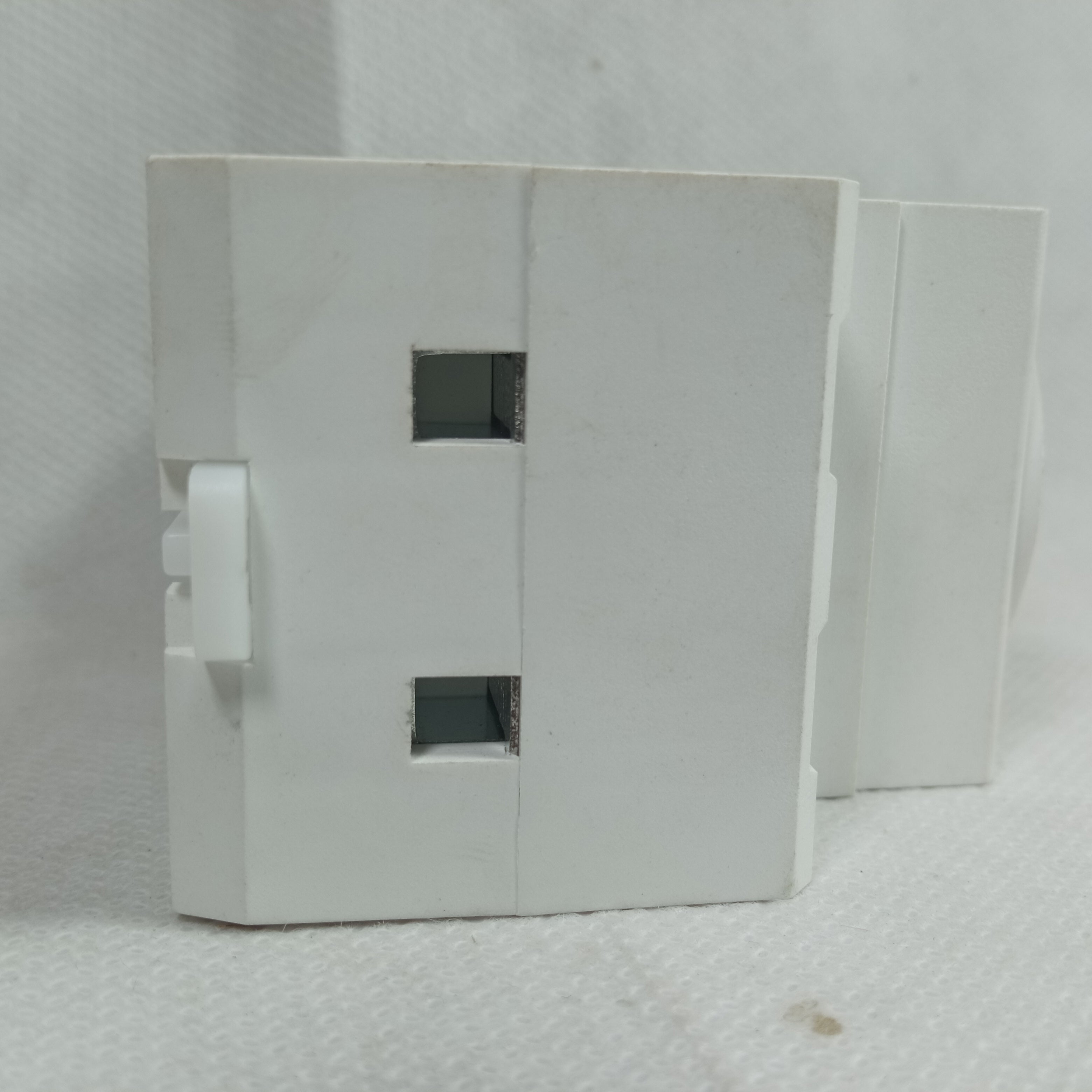 SETCO DIN Rail Electrical Power Consumption Socket
