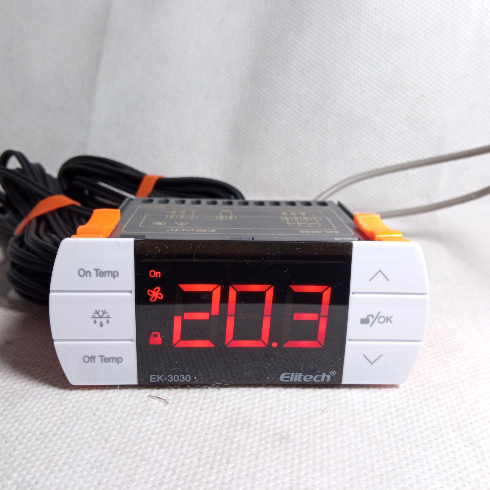 Elitech EK-3030 Digital Temperature Controller Heating or Cooling System Multi-Use in Pakistan - industryparts.pk