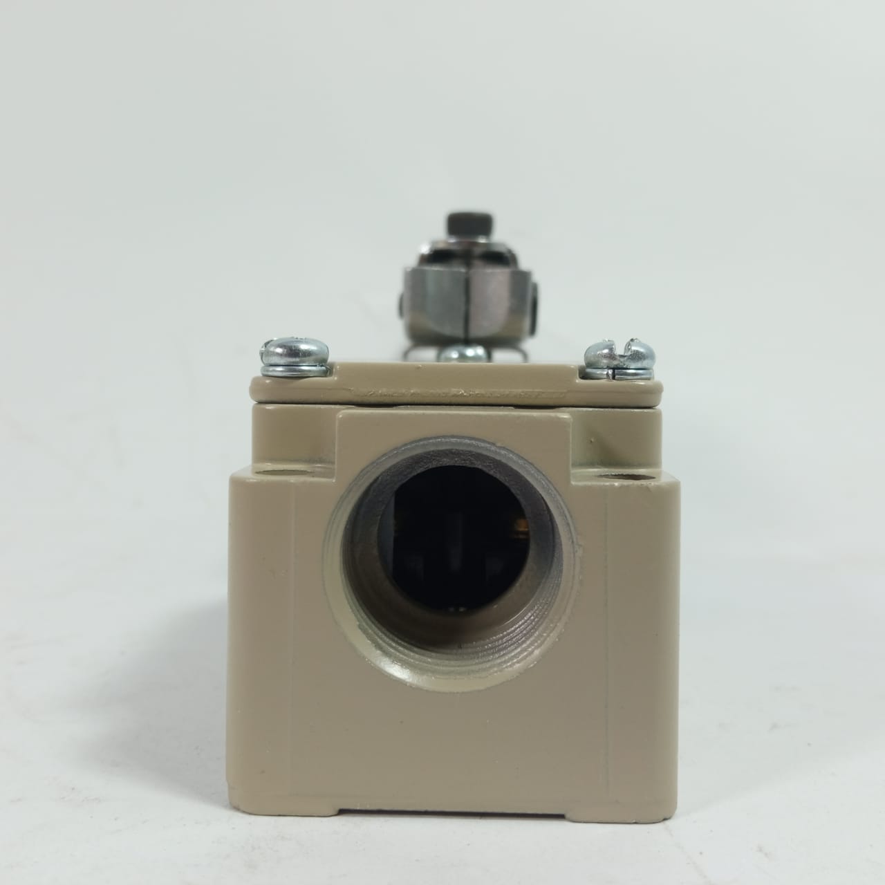 Omron WLCA12-2 Limit Switch for Industrial in Pakistan