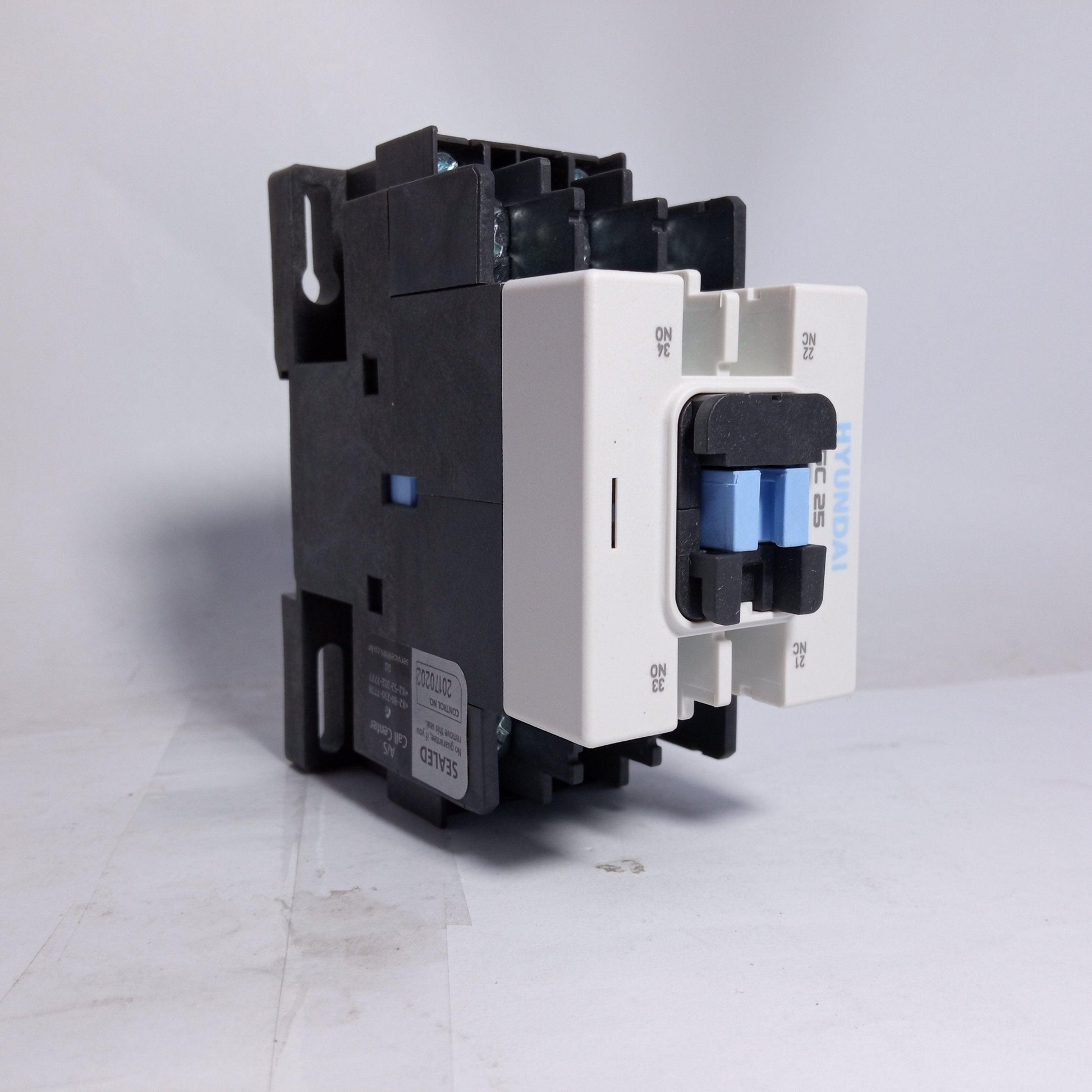 Hyundai HGC32 HG-Series Contactors And Overload Relay in Pakistan - industryparts.pk