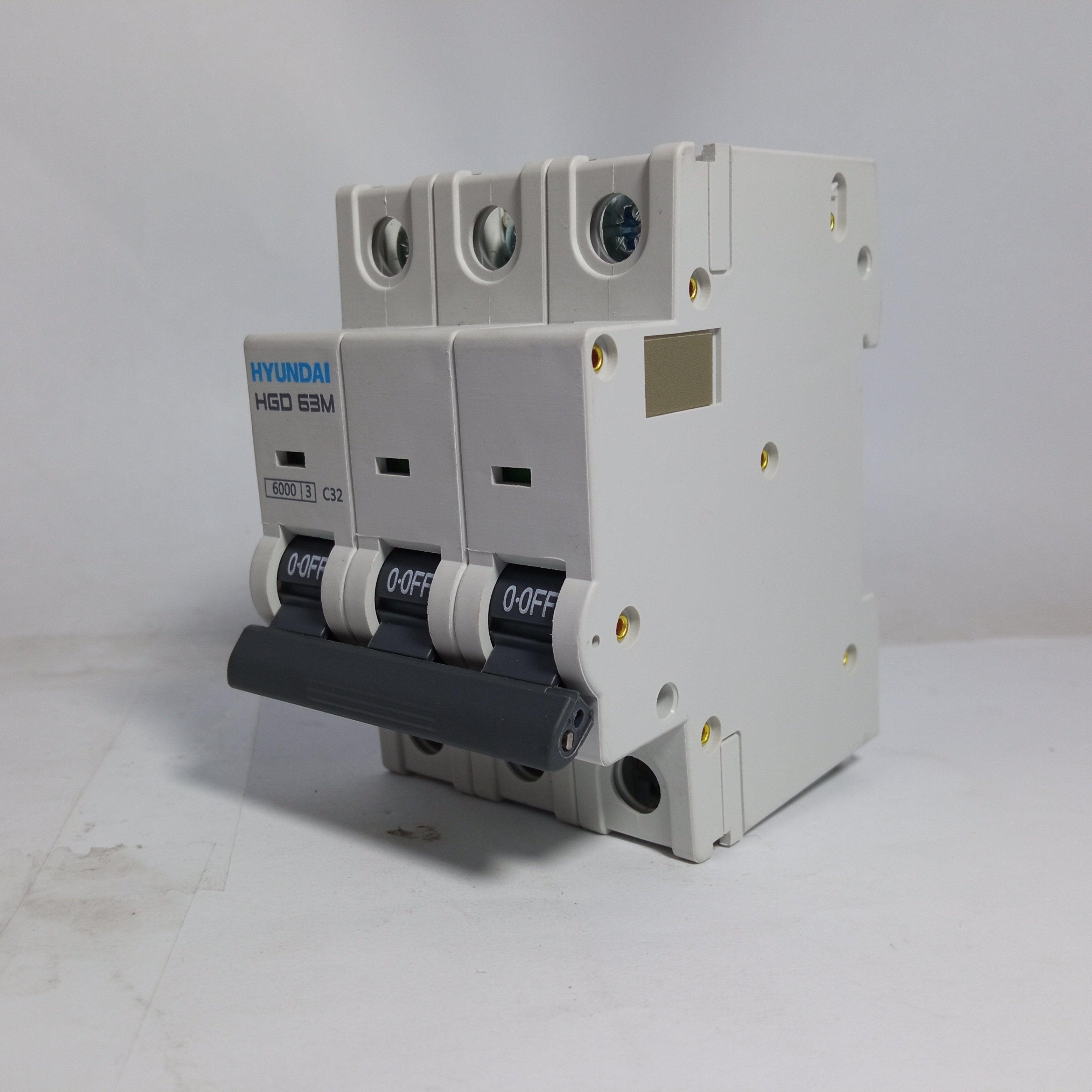 Magneto-Thermic Switch Breaker 3 Pole HGD 63M 32A HYUNDAI in Pakistan - industryparts.pk