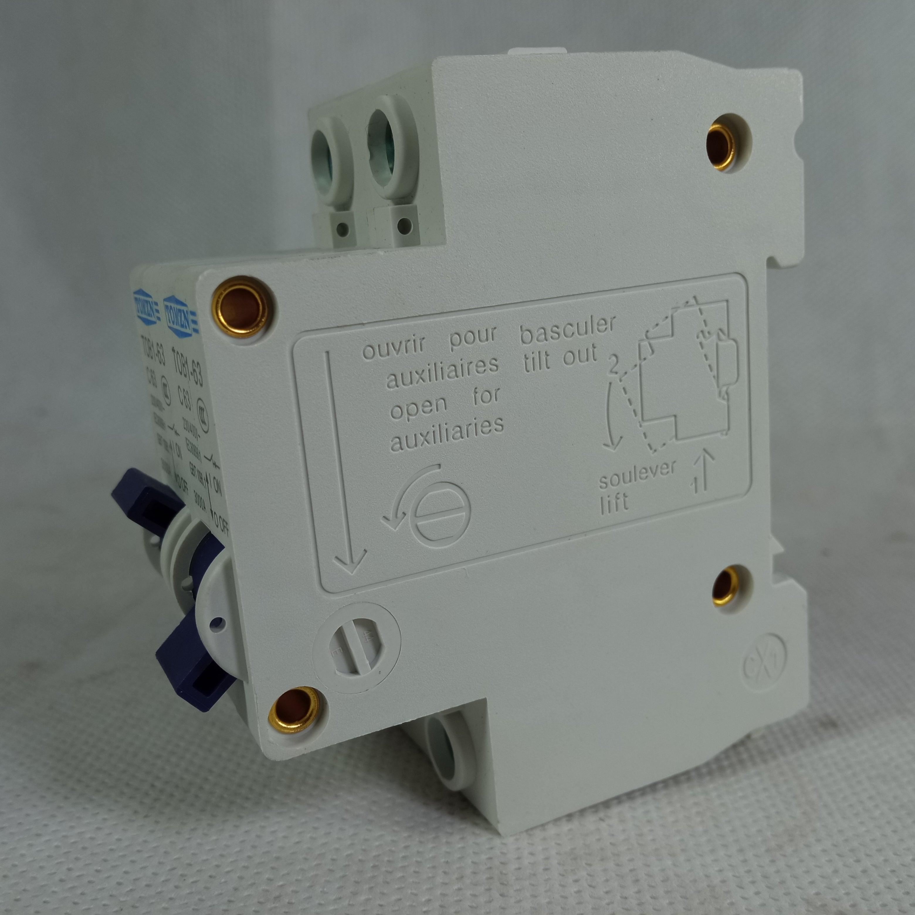 TOMZN Change Over Manual Transfer Switch Circuit Breaker TOB1 63 in Pakistan - industryparts.pk