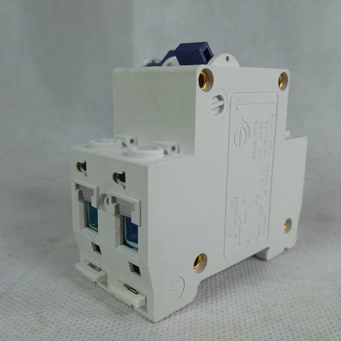 TOMZN Change Over Manual Transfer Switch Circuit Breaker TOB1 63 in Pakistan