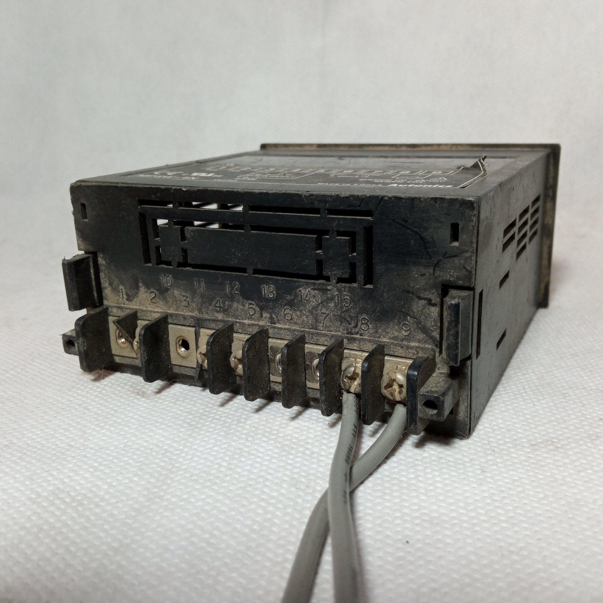 Autonics MP5W Pulse Meter Lotted in Pakistan - industryparts.pk