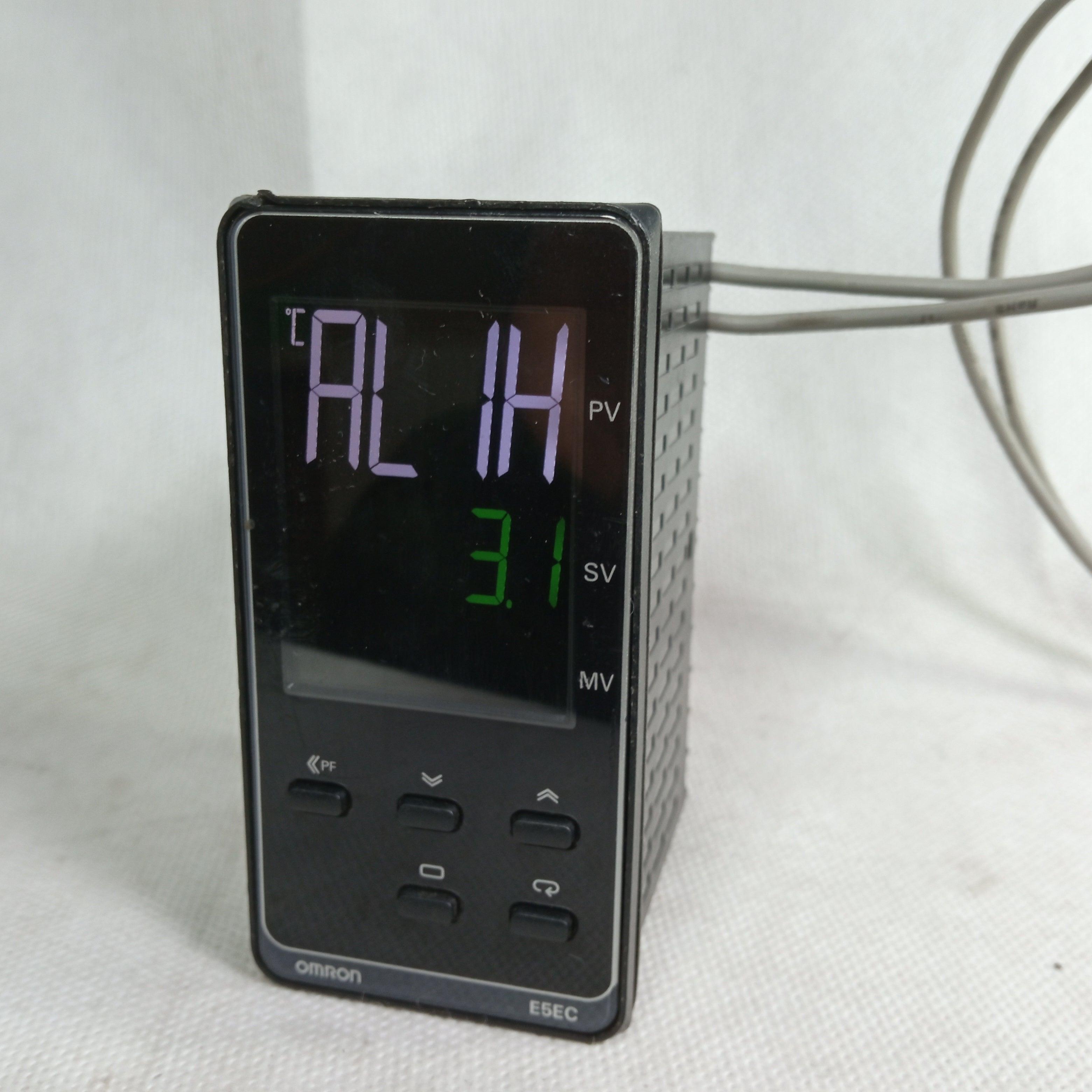 OMRON Digital Temperature Controller E5EC-QX2ASM-800 Lotted in Pakistan - industryparts.pk