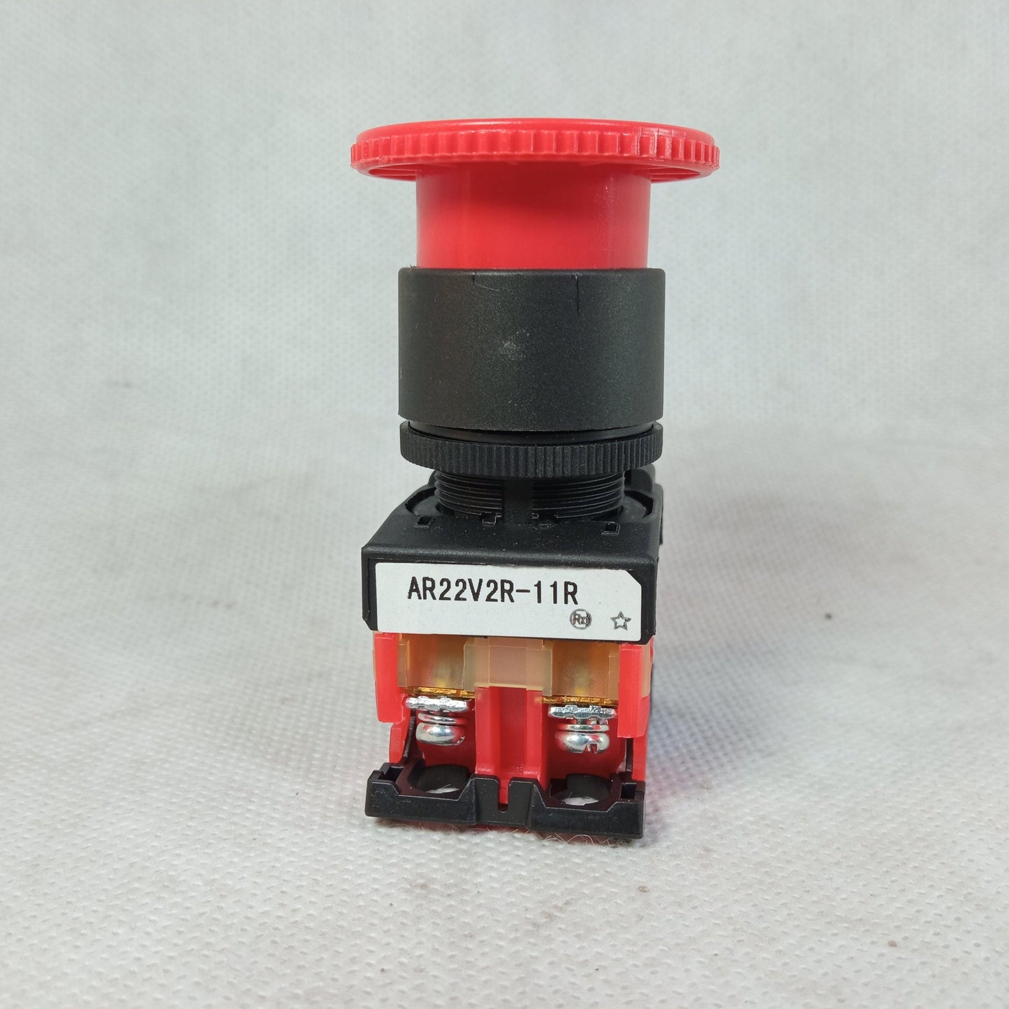 AR22V2R-11R Turn Reset Push Button 5 Pcs In One Pack in Pakistan - industryparts.pk