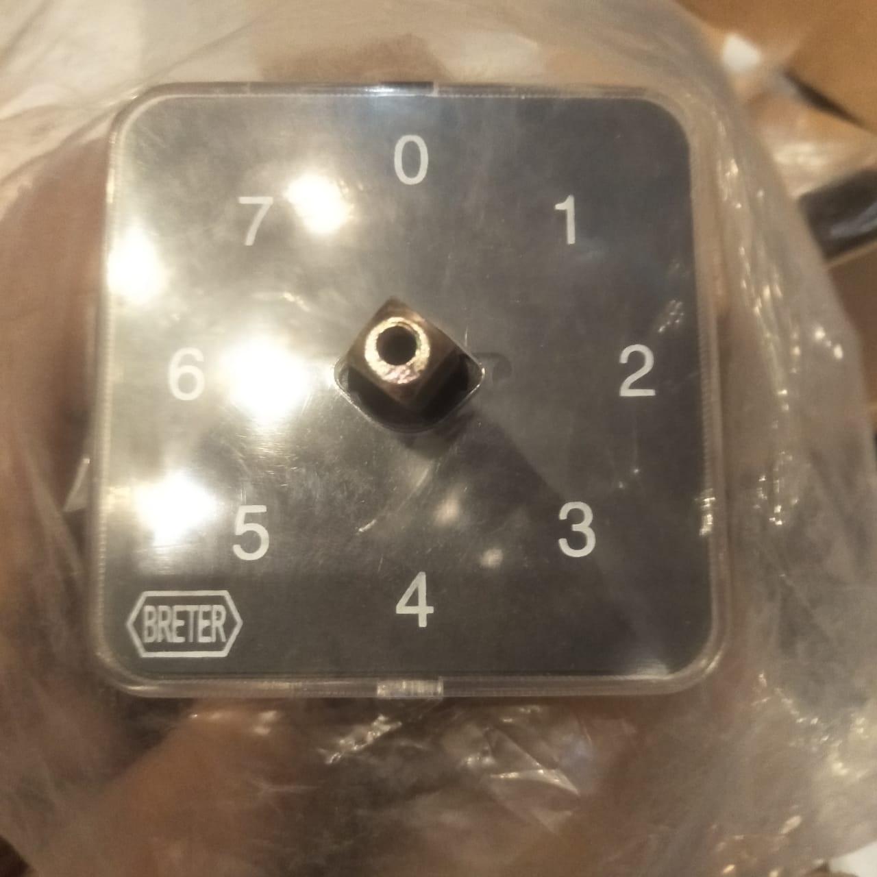 Breater Phase Selector Switches 8 Position 16 AMP In Pakistan - industryparts.pk