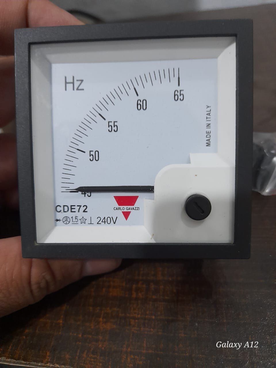 CARLO GAWAZZI CDE72 45-65Hz/240V Frequency Panel Meter