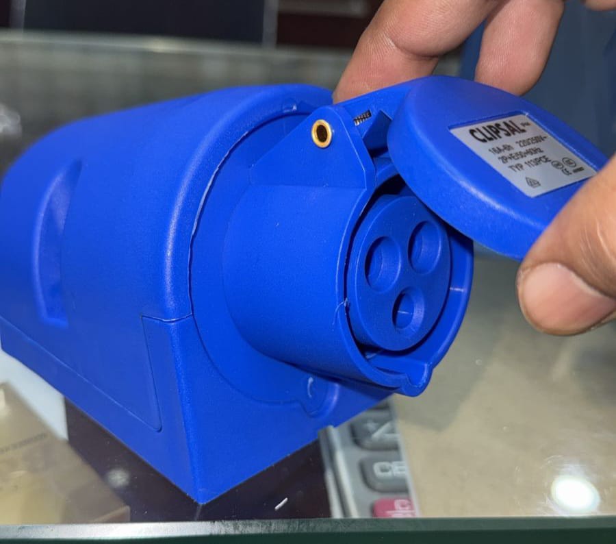 CLIPSAL TYP 113/PCE CEE-Connector and CEE Wall-Mounted Socket in Pakistan