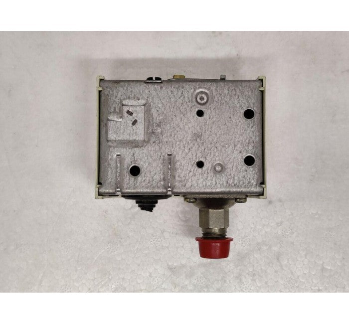 Danfoss KP 36 Pressure Switch for Refrigeration Compressors, Air Conditioning Systems in Pakistan