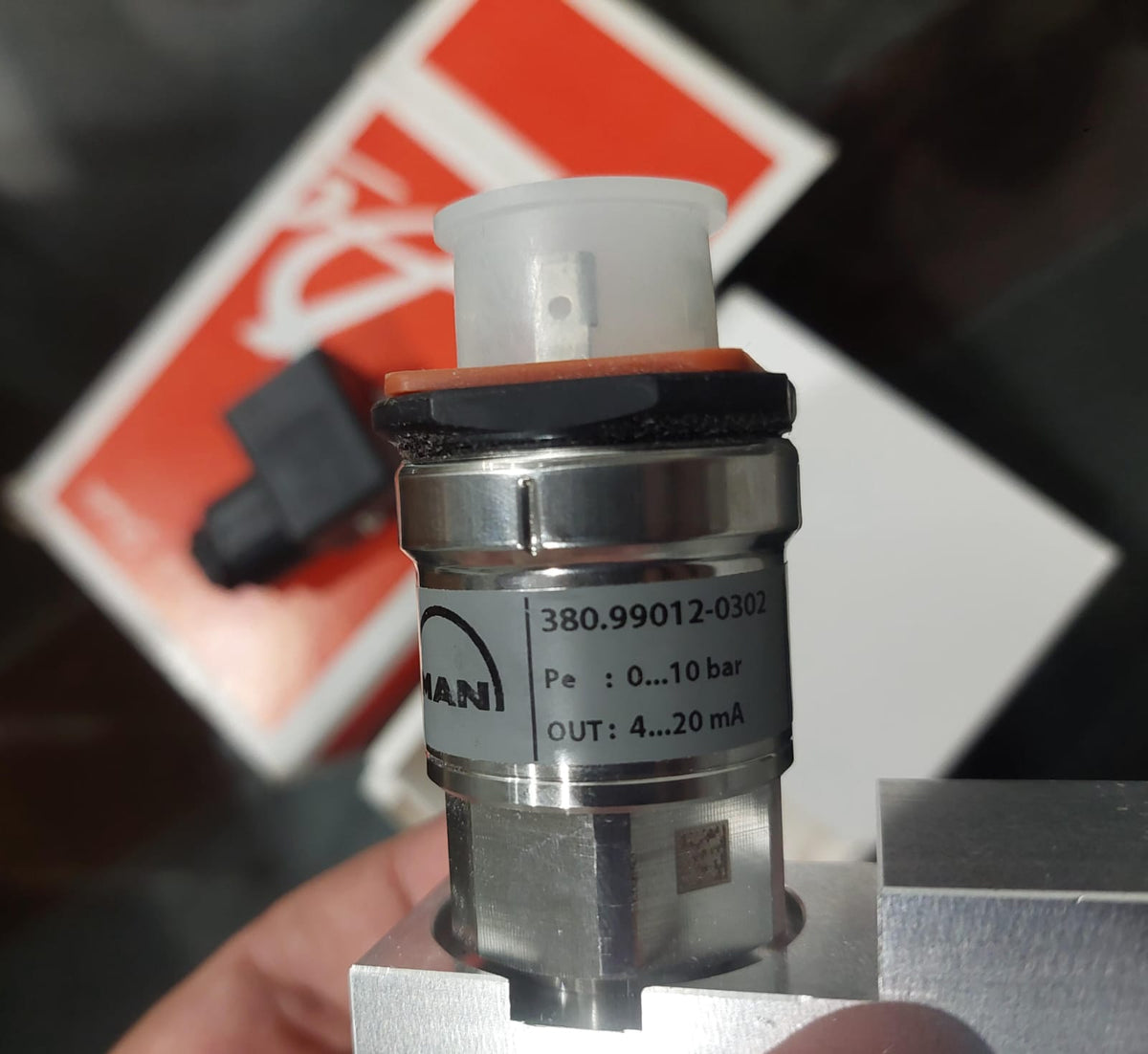 Denfos MBS-3153 Pressure Transmitter 060G4412 in Pakistan