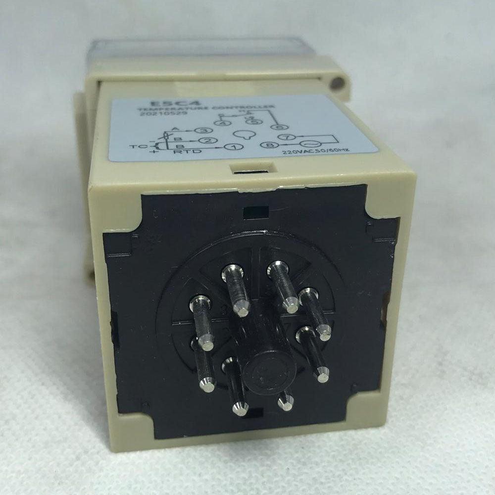 3-Digit LED Digital Temperature Controller E5C4 in Pakistan - industryparts.pk