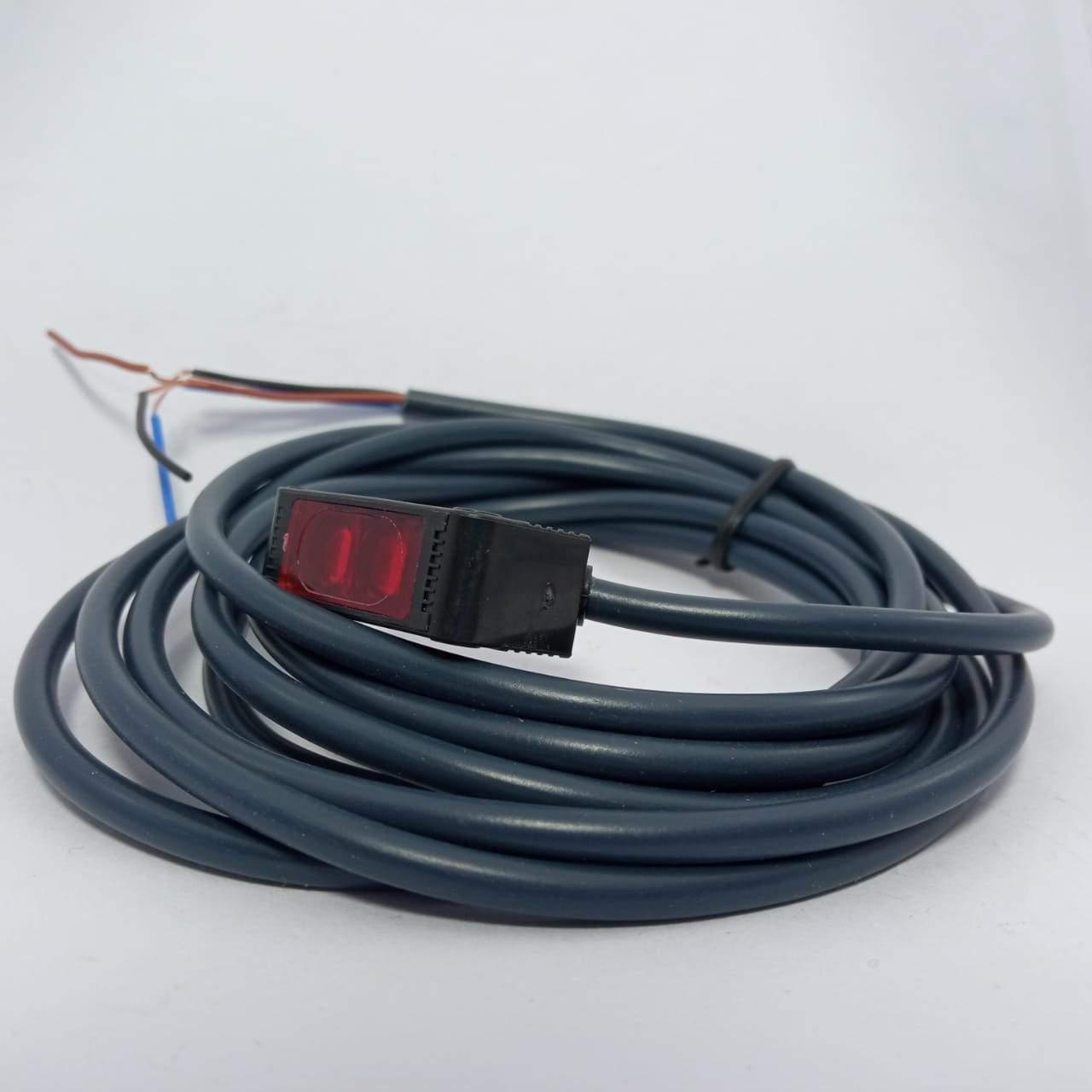 E3ZD82 Omron Automation sensor - industryparts.pk