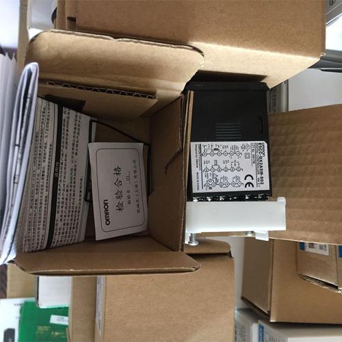 E5CC-QX2ASM-802 Omron Temperature Controller(New) - industryparts.pk