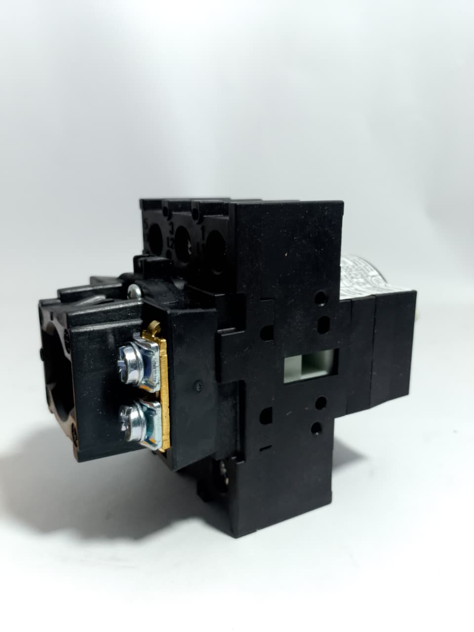 EATON P1-25 Manual Motor Controller Switch in Pakistan