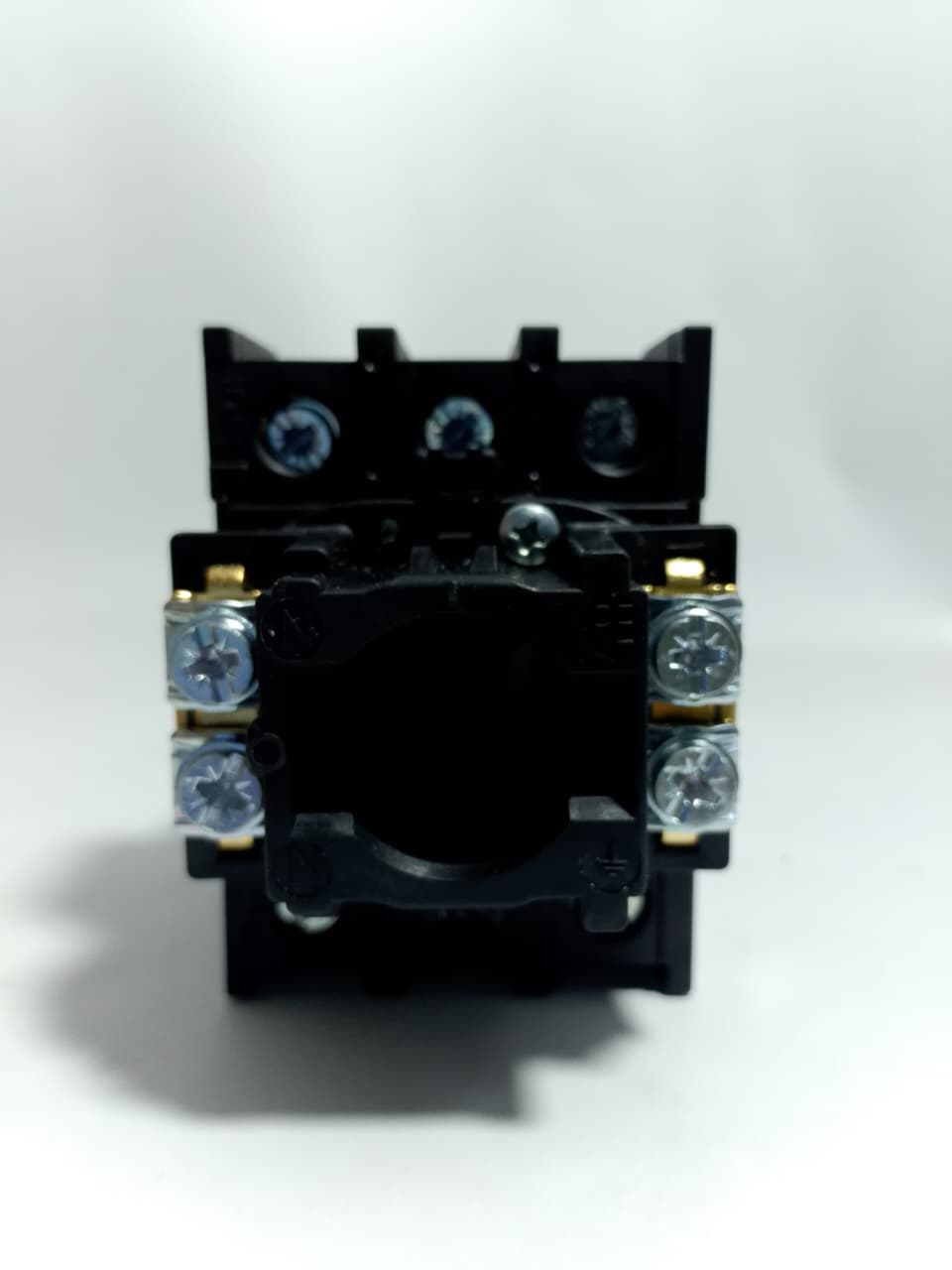 EATON P1-25 Manual Motor Controller Switch in Pakistan