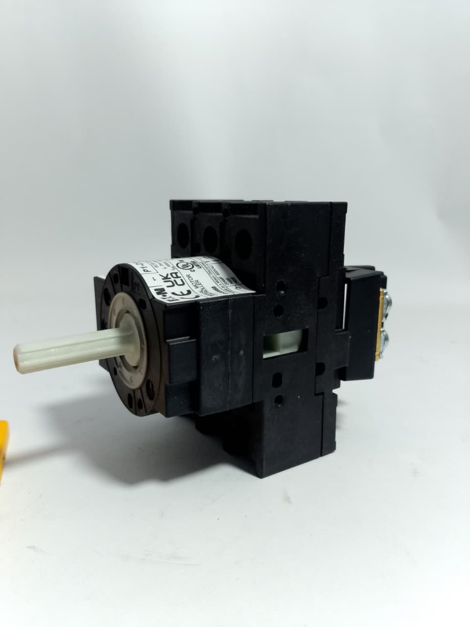 EATON P1-25 Manual Motor Controller Switch in Pakistan