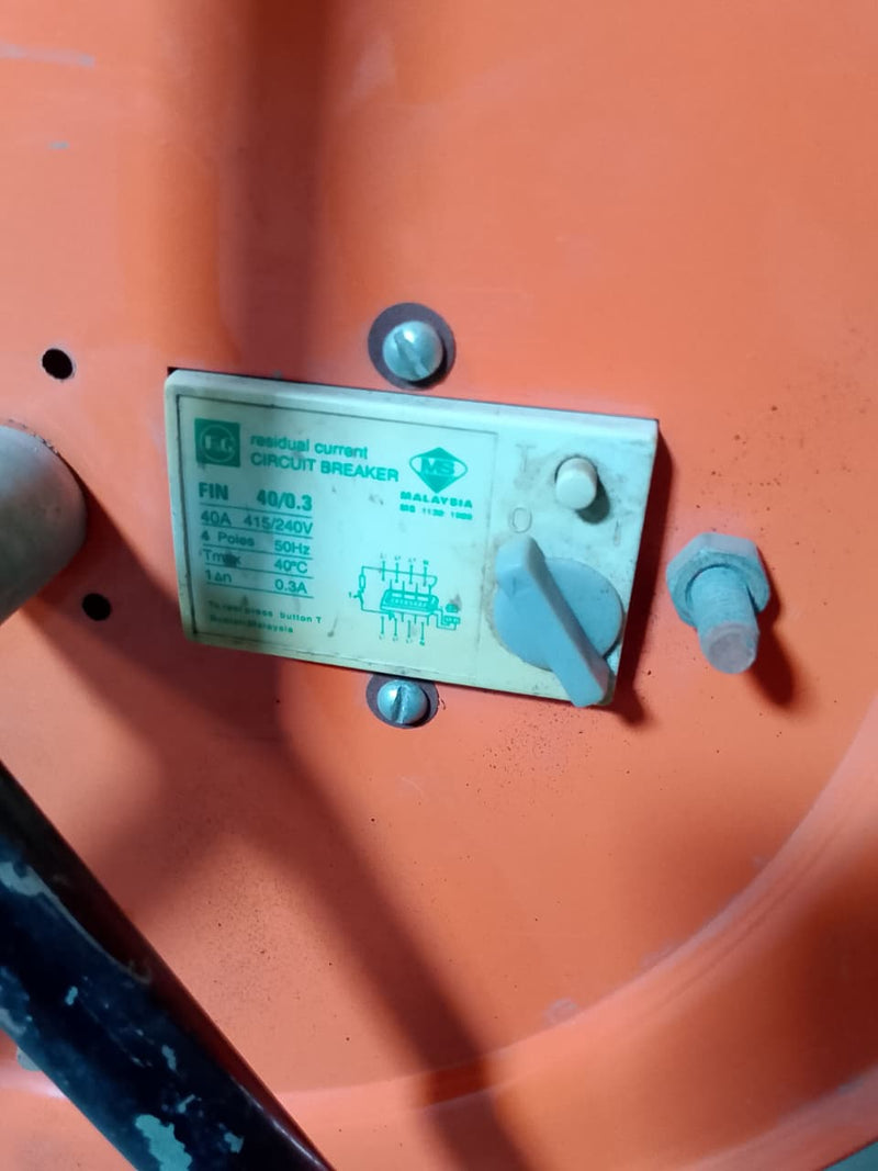 Extention Cable Reel with Circuit Breaker & Socket Outlet Switch