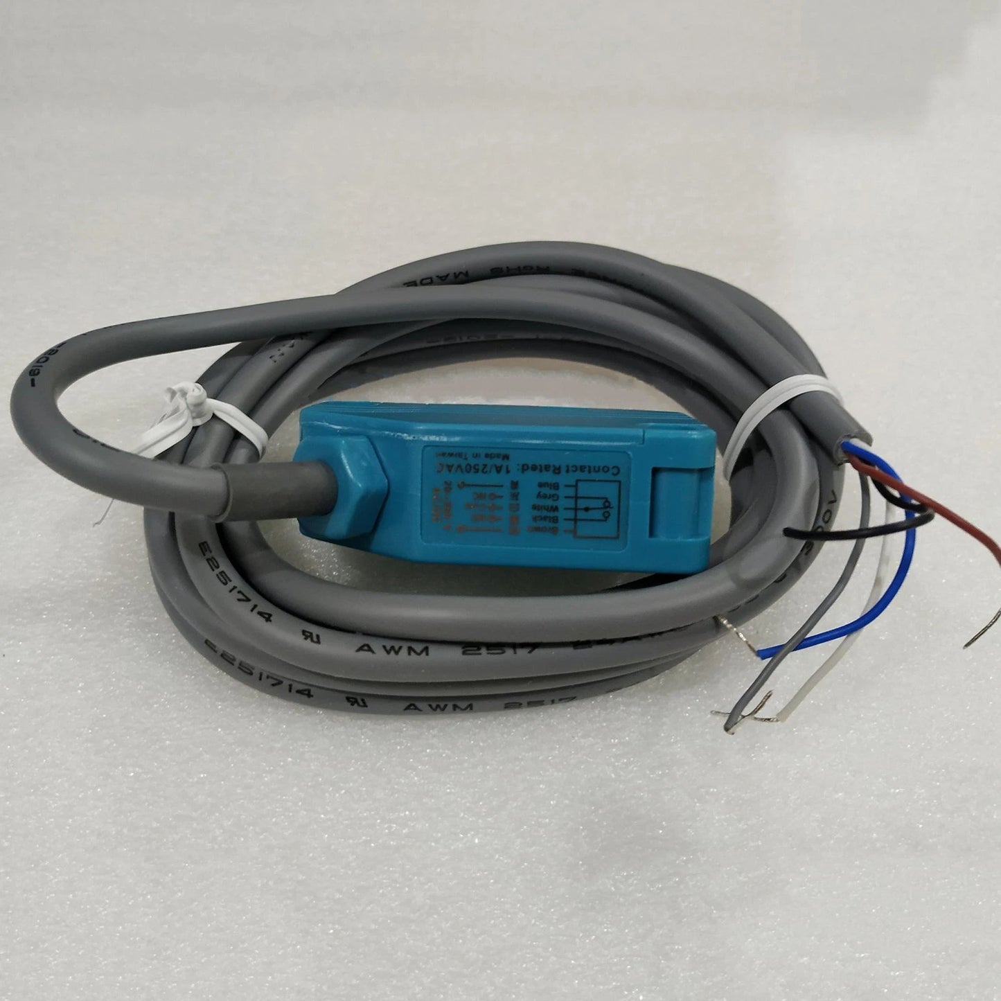 FOTEK E3G-6MRE+MR-1+BR-1 photoelectric switch in Pakistan