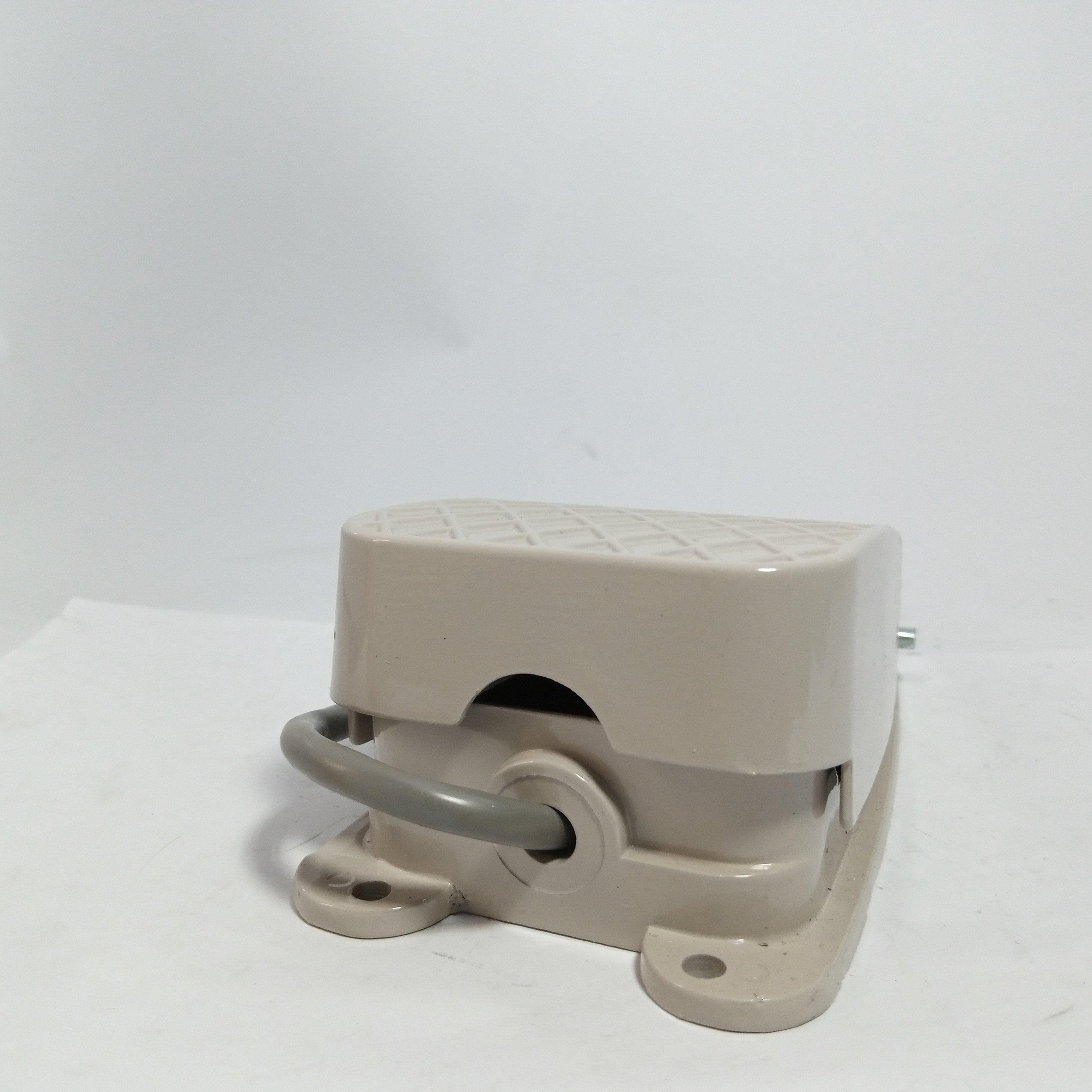 Foot Operated Treadle Foot Switch FS-3, 120 - 240V in Pakistan - industryparts.pk