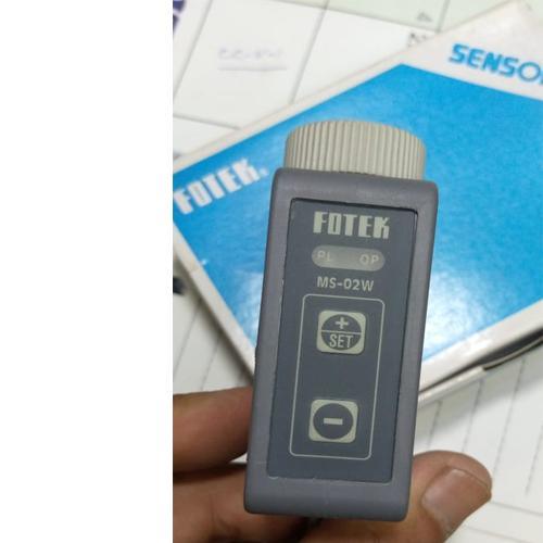 FOTEK MS-02W  Photoelectric Switch Color Mark Sensor in Pakistan - industryparts.pk
