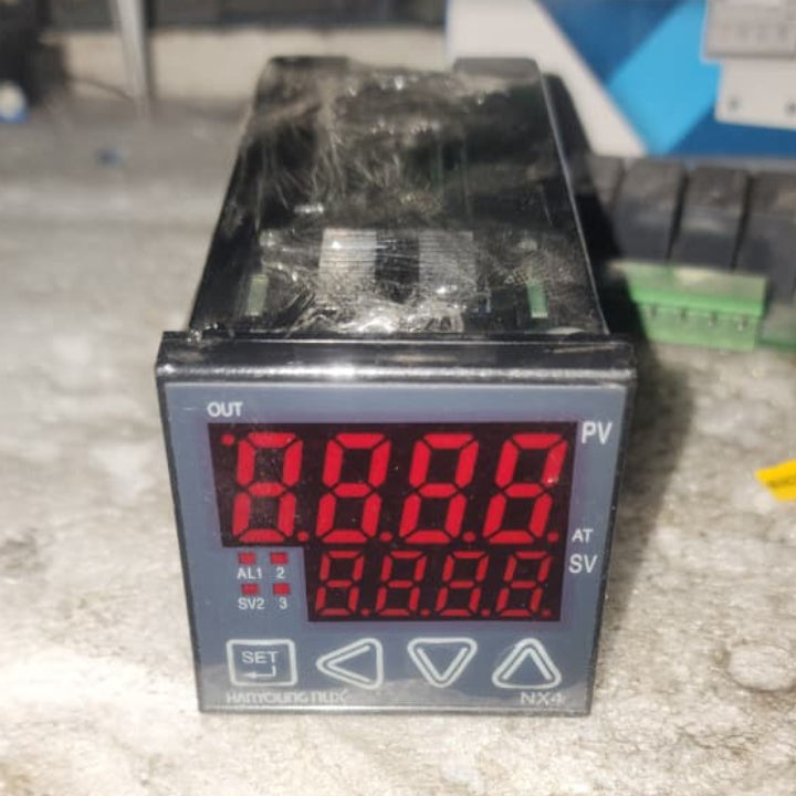 HANYOUNG NUX NX4 Temperature controller in Pakistan