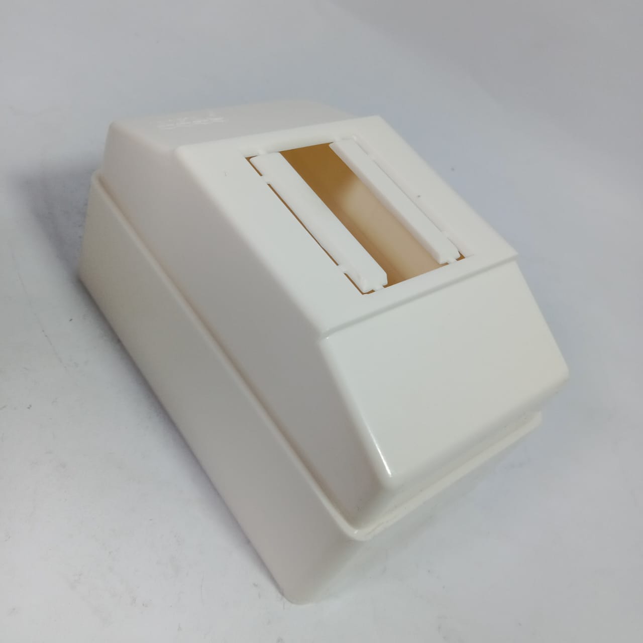 HERO ELECTRIC Distribution Box Open 1-2WAY in Pakistan