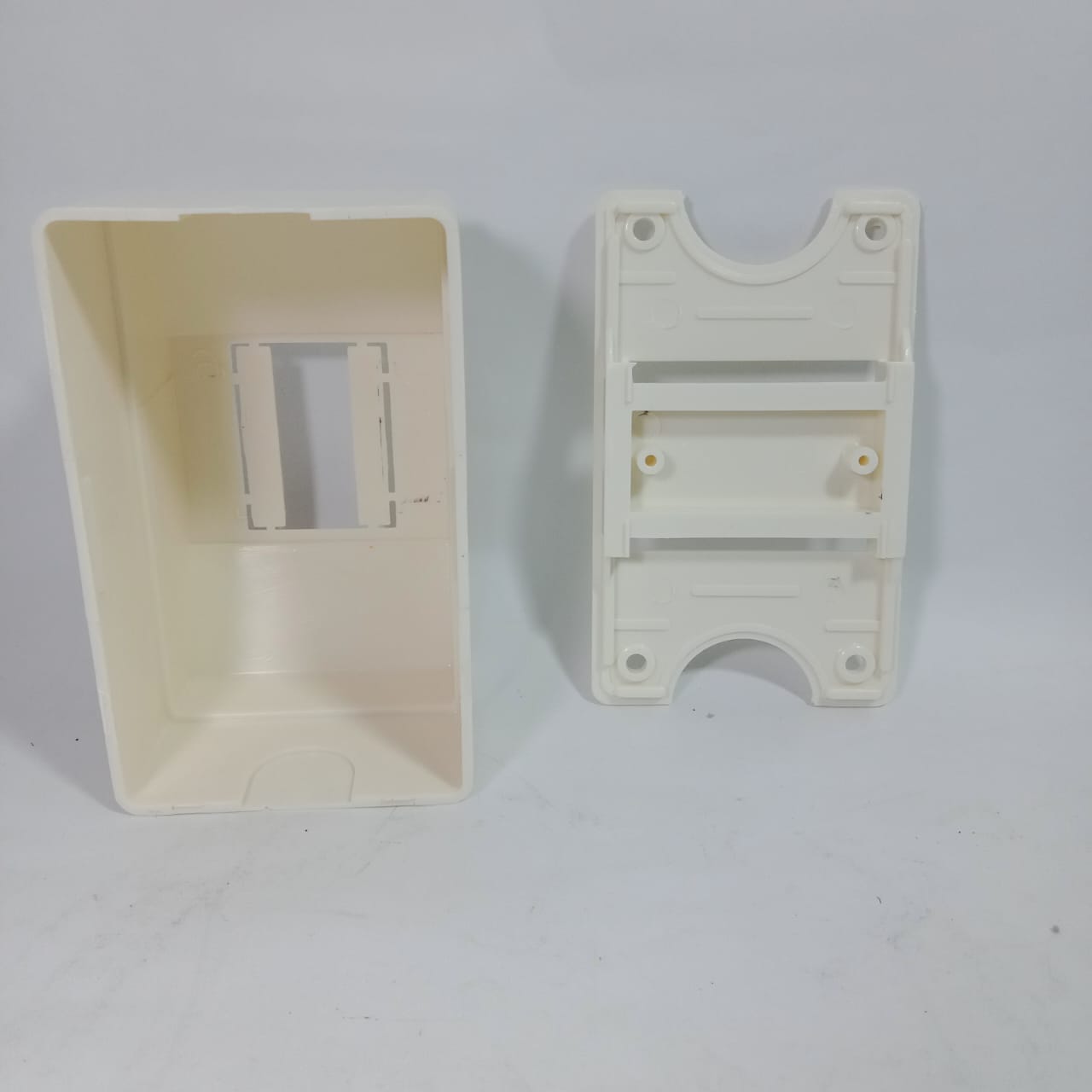 HERO ELECTRIC Distribution Box Open 1-2WAY in Pakistan