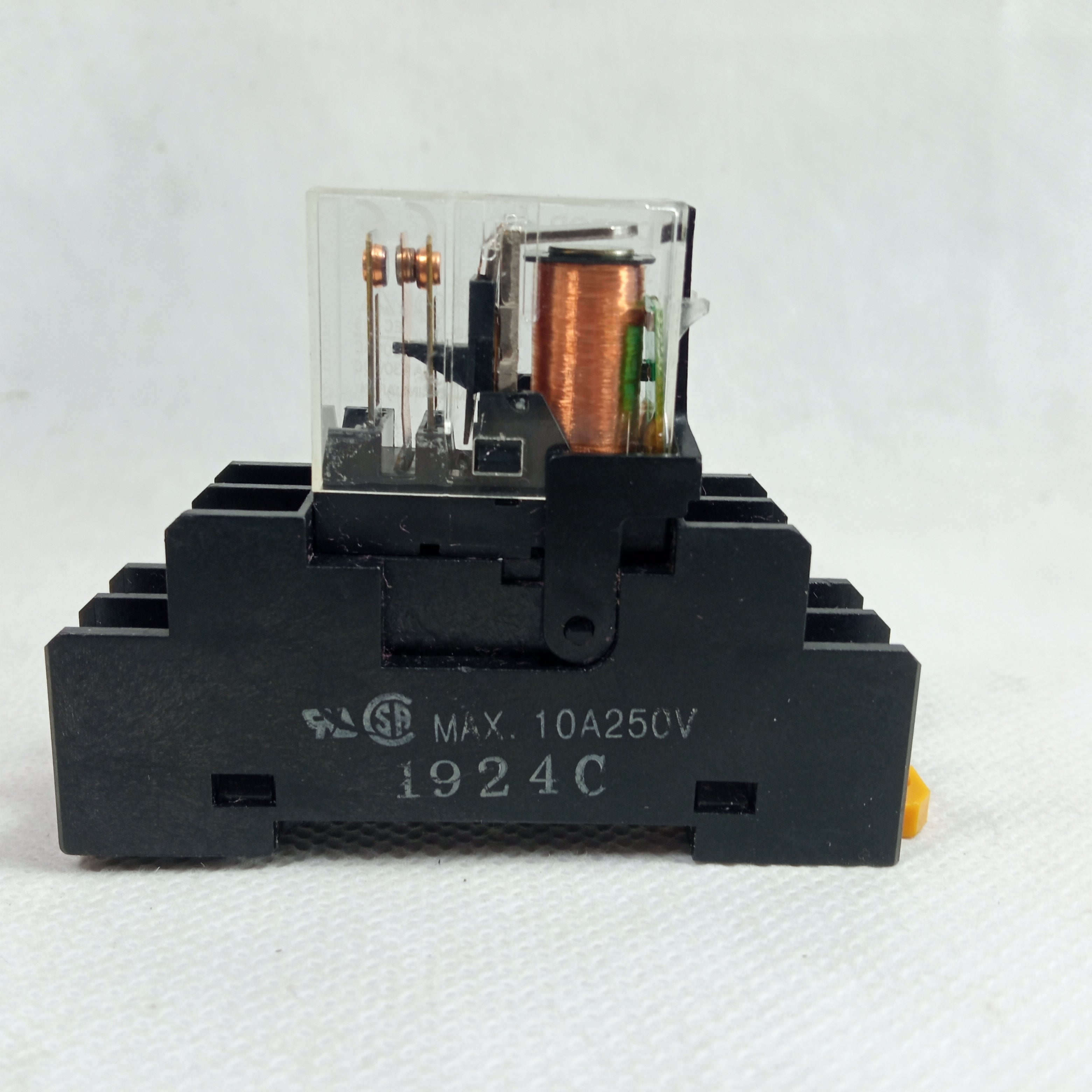 OMRON G2R-1 Relay in Pakistan