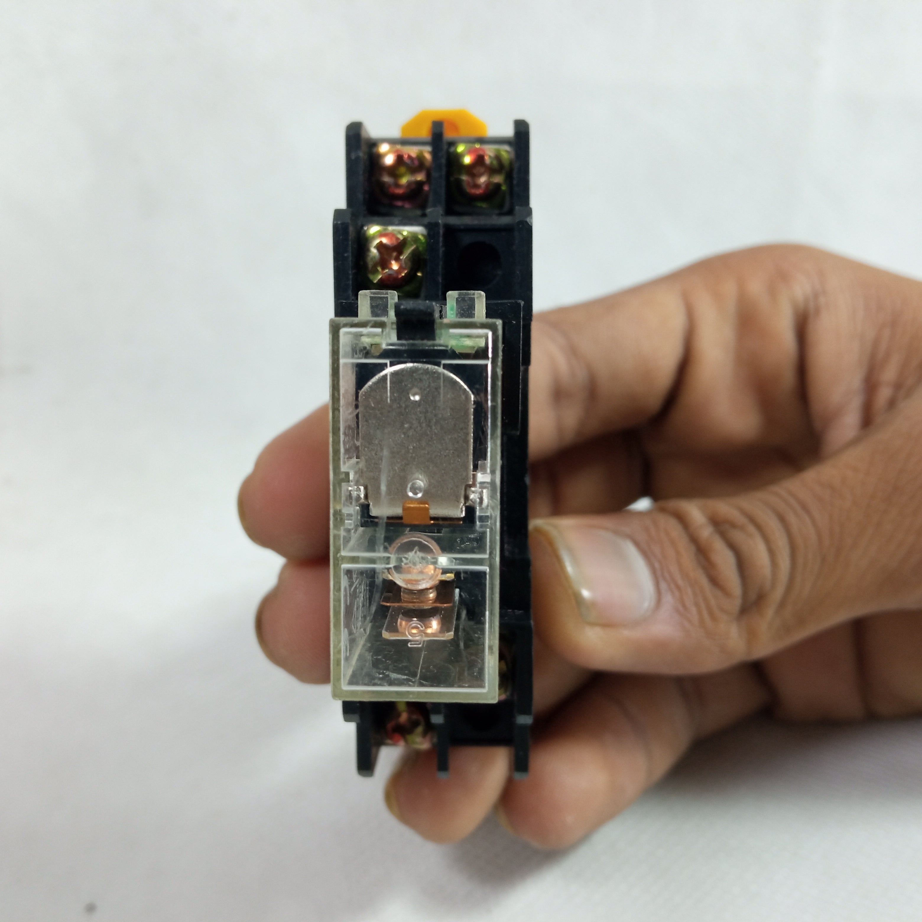 OMRON G2R-1 Relay in Pakistan