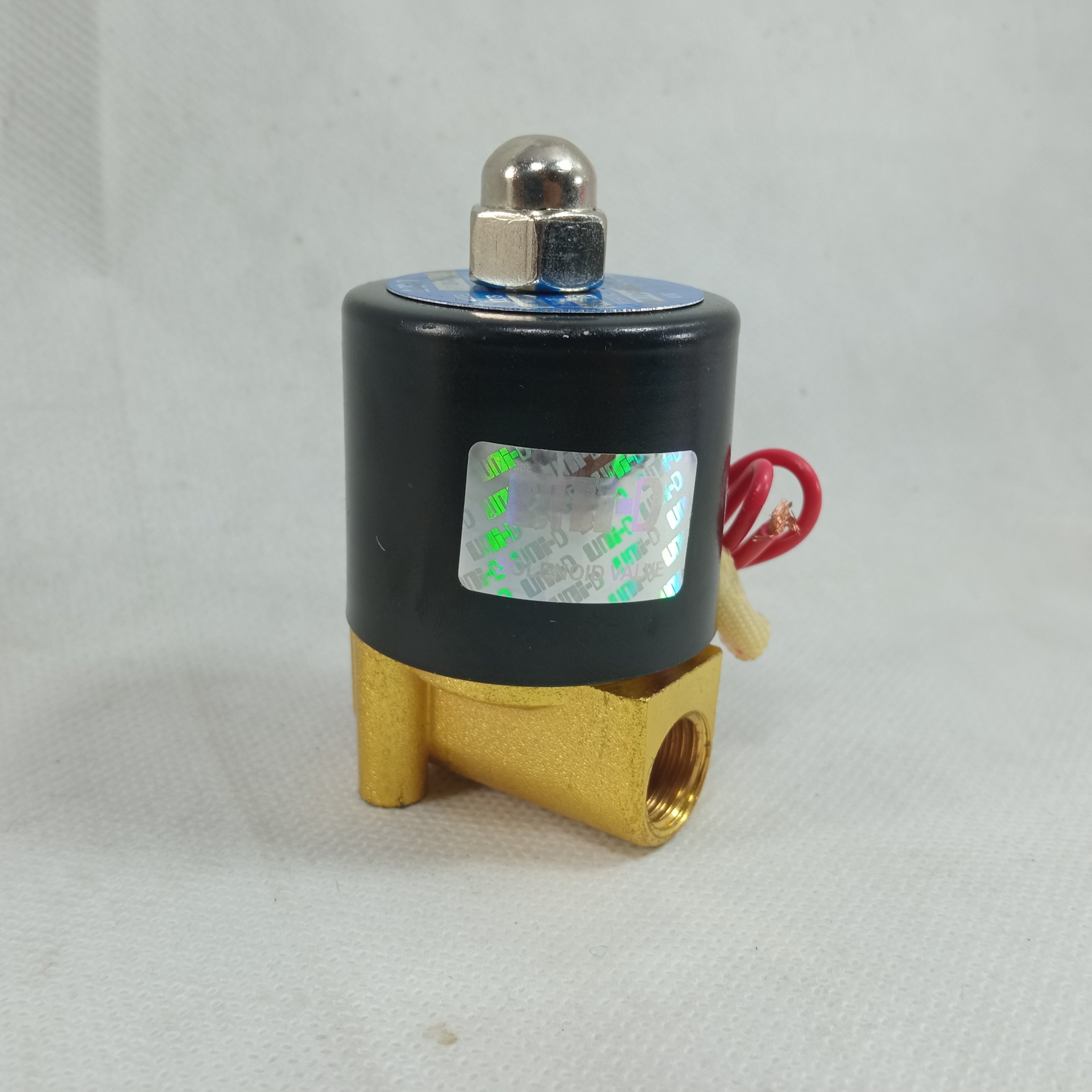 UNI-D 1/4 Inch AC220V Electric Solenoid Valve For Water Oil Air in Pakistan