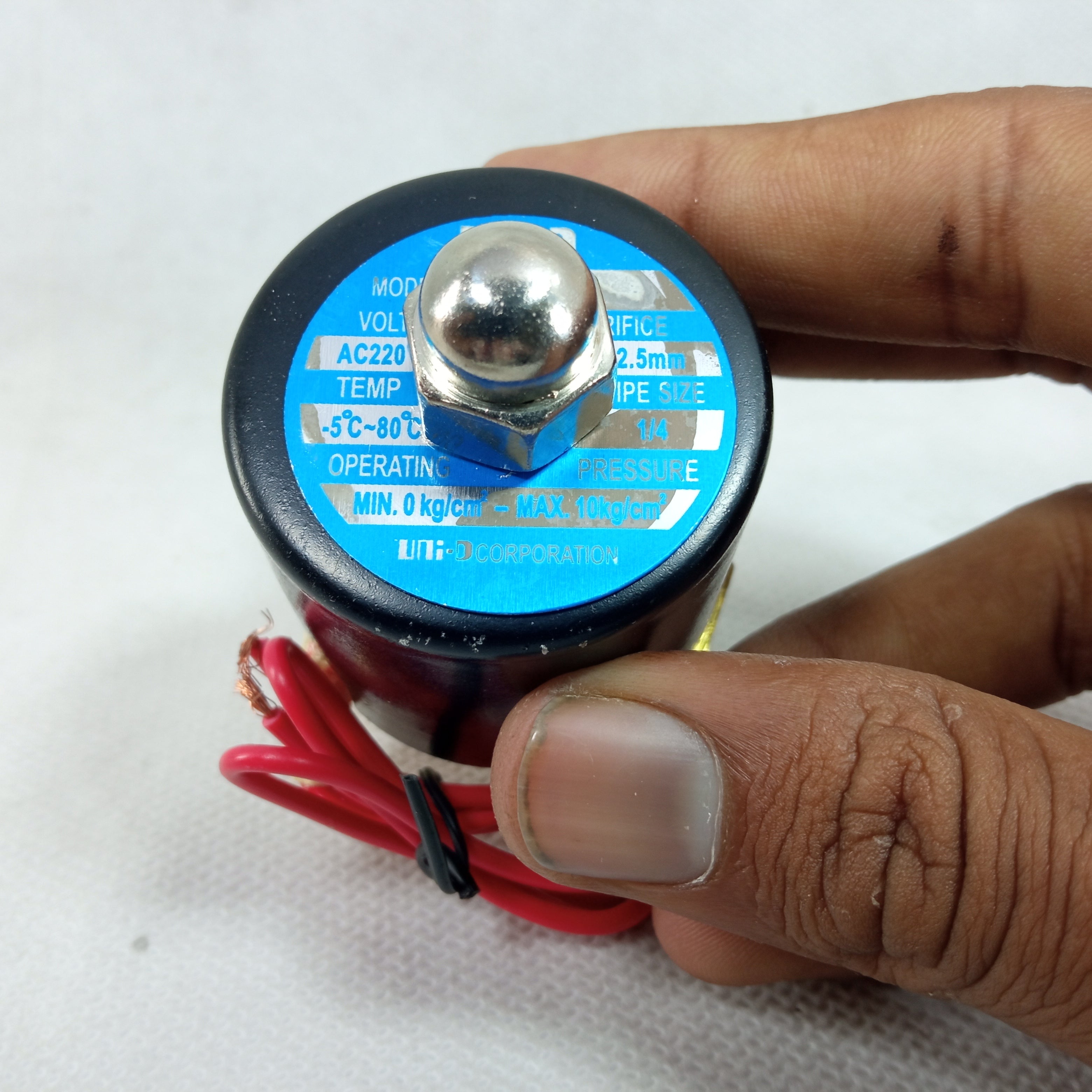 UNI-D 1/4 Inch AC220V Electric Solenoid Valve For Water Oil Air in Pakistan