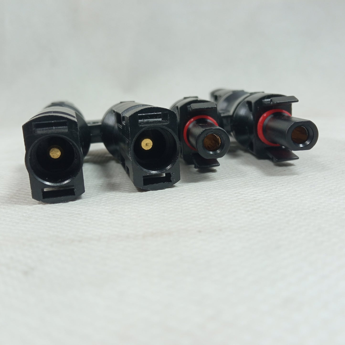 1500V DC 2 in 1 T Type MC4 branch connectors Leader Tech in