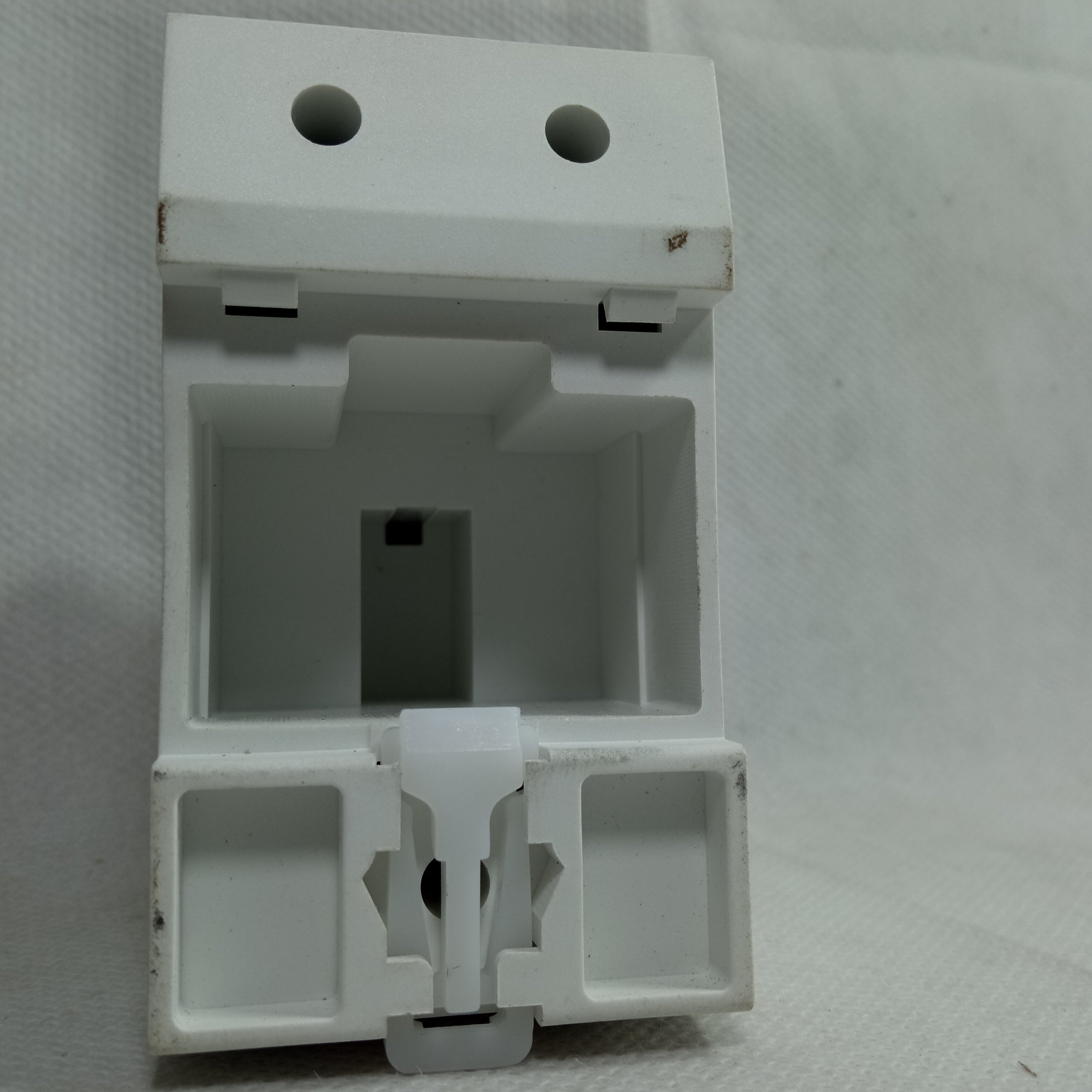 SETCO  Industrial Electrical Outlet  Socket 13A 250V Din Rail Modular Socket in Pakistan